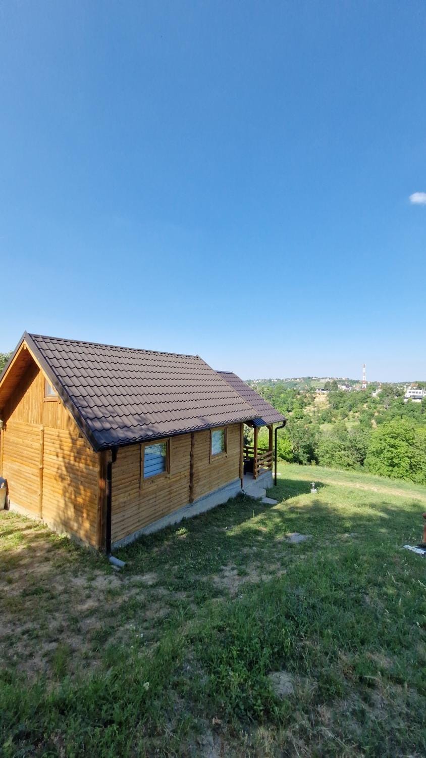 Property building, Spring, Day, Natural landscape, Mountain view