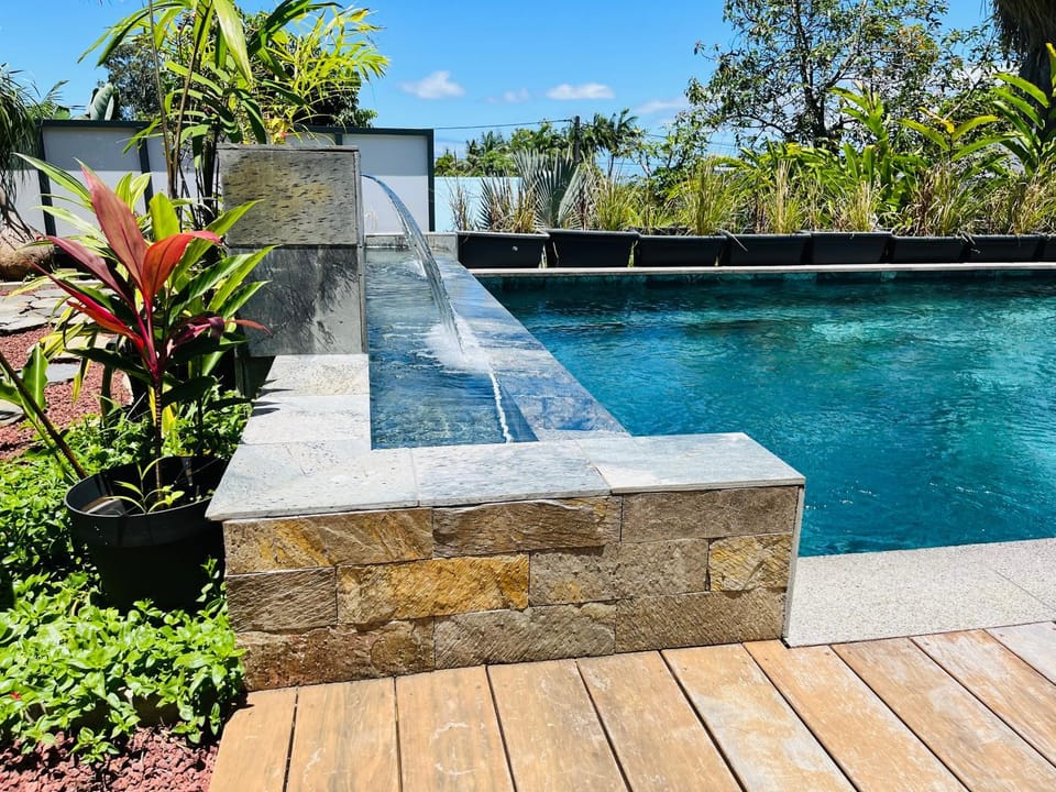Garden, Swimming pool