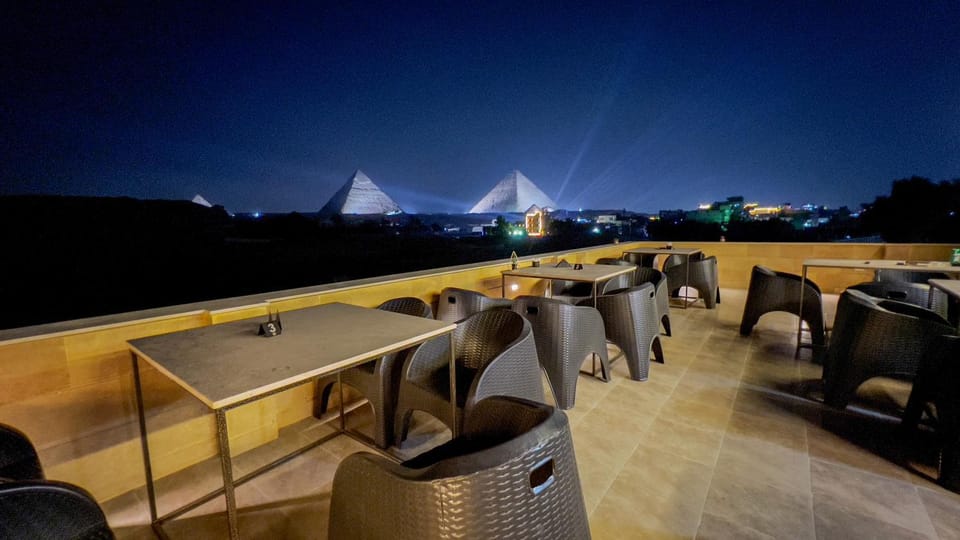 Restaurant/places to eat, Night, View (from property/room), Landmark view, Area and facilities