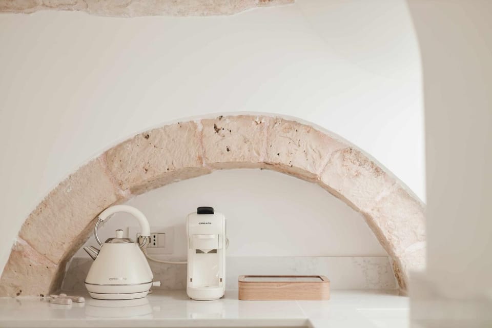 Coffee/tea facilities, Kitchen or kitchenette