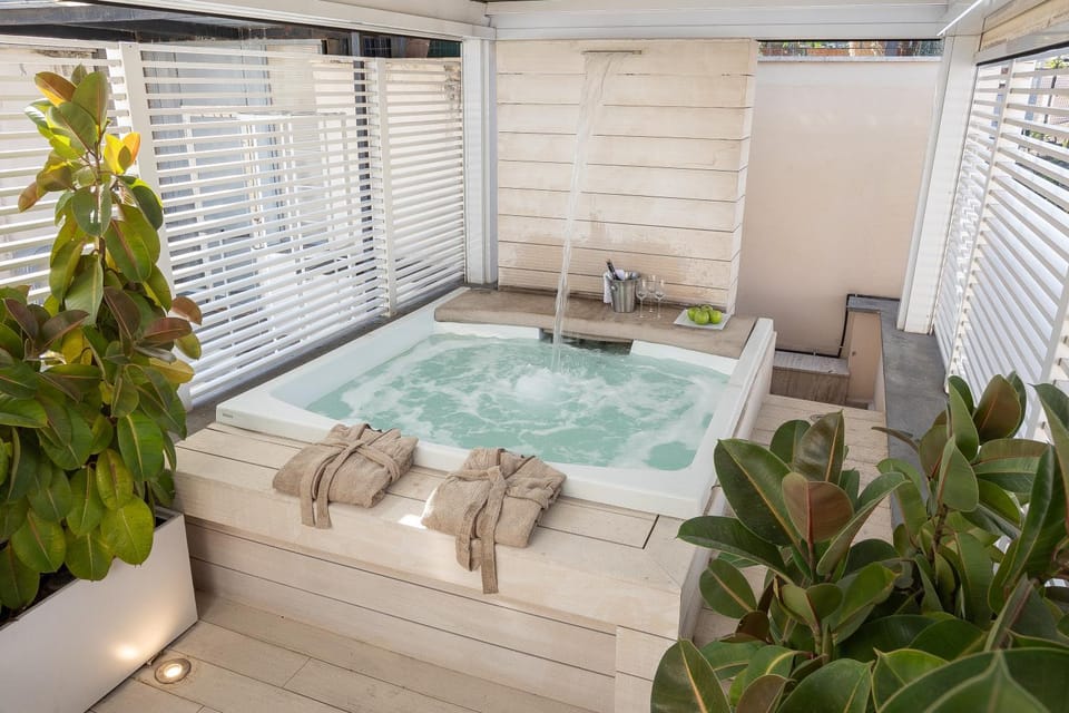 Hot Tub, Balcony/Terrace