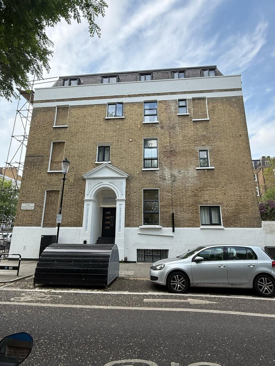 Property building, Day, Location, Parking