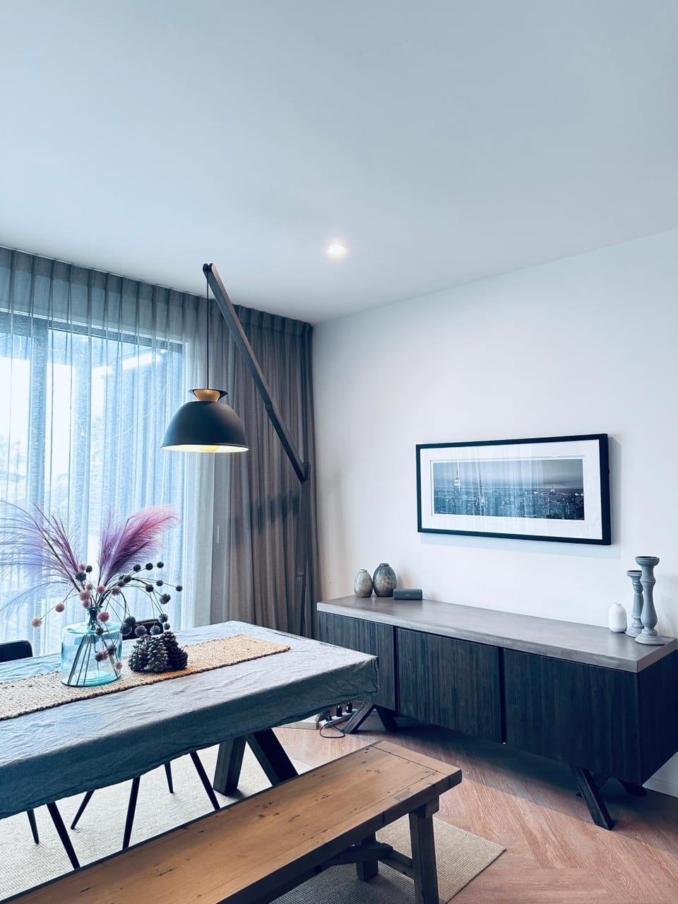 Stylish Industrial Holiday House in Pakuranga Free Wifi Netflix Apartment in Auckland