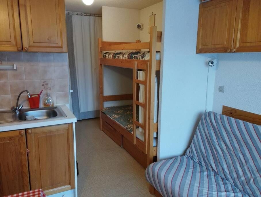 bunk bed