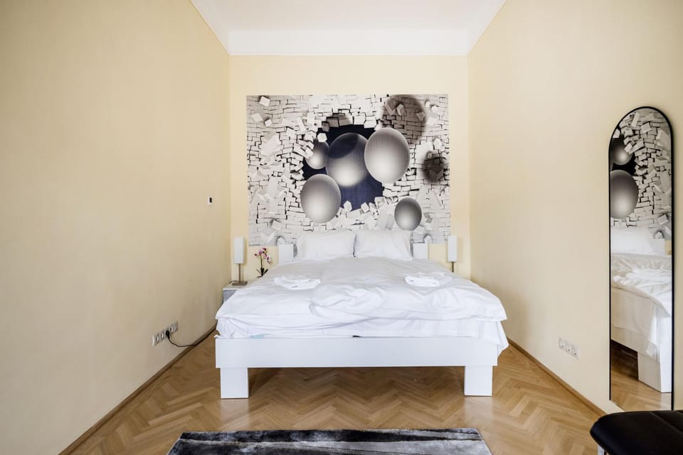 Bed, Living room, Bedroom