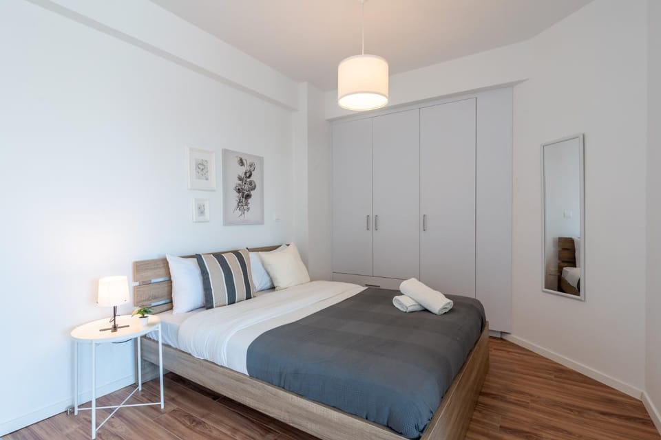 Bed, Photo of the whole room, Bedroom, towels, wardrobe