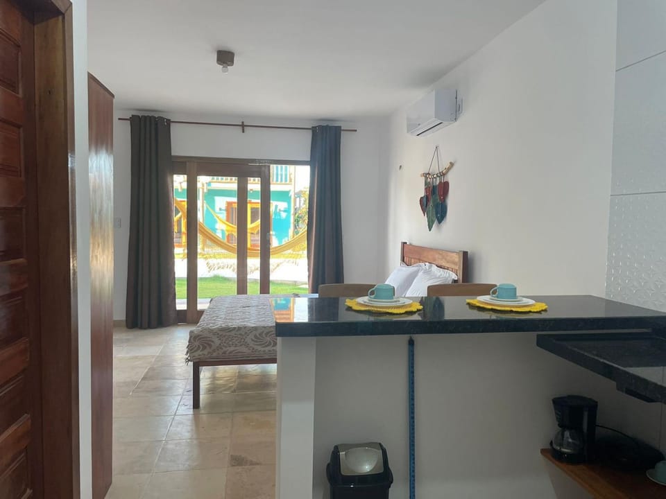 Kitchen or kitchenette, Food and drinks, air conditioner