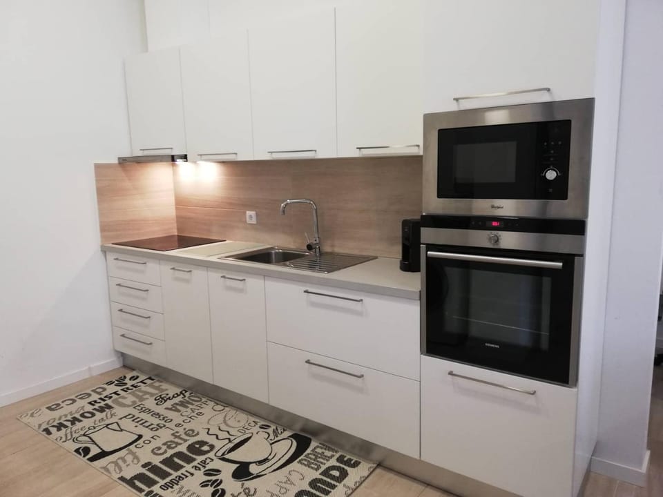 Kitchen or kitchenette, dishwasher, minibar, pet friendly, stove