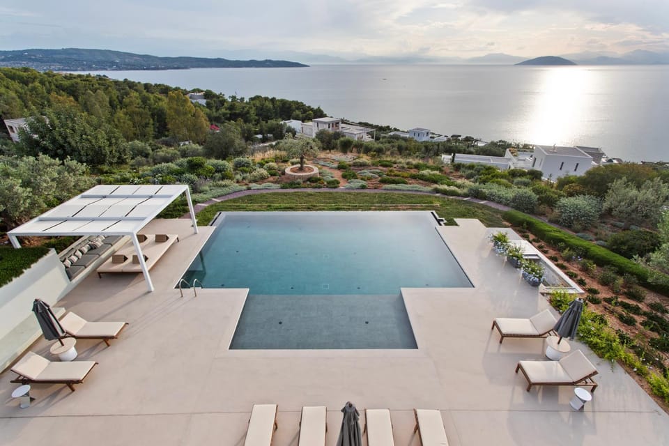 Patio, Nearby landmark, Day, Natural landscape, Mountain view, Pool view, Sea view, Swimming pool, Swimming pool, sunbed