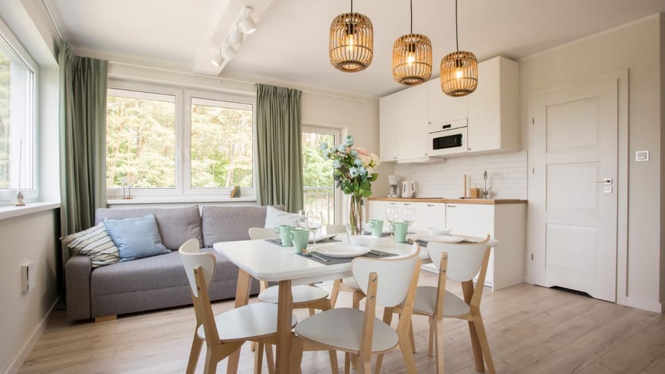 Kitchen or kitchenette, Living room, Dining area, minibar, stove