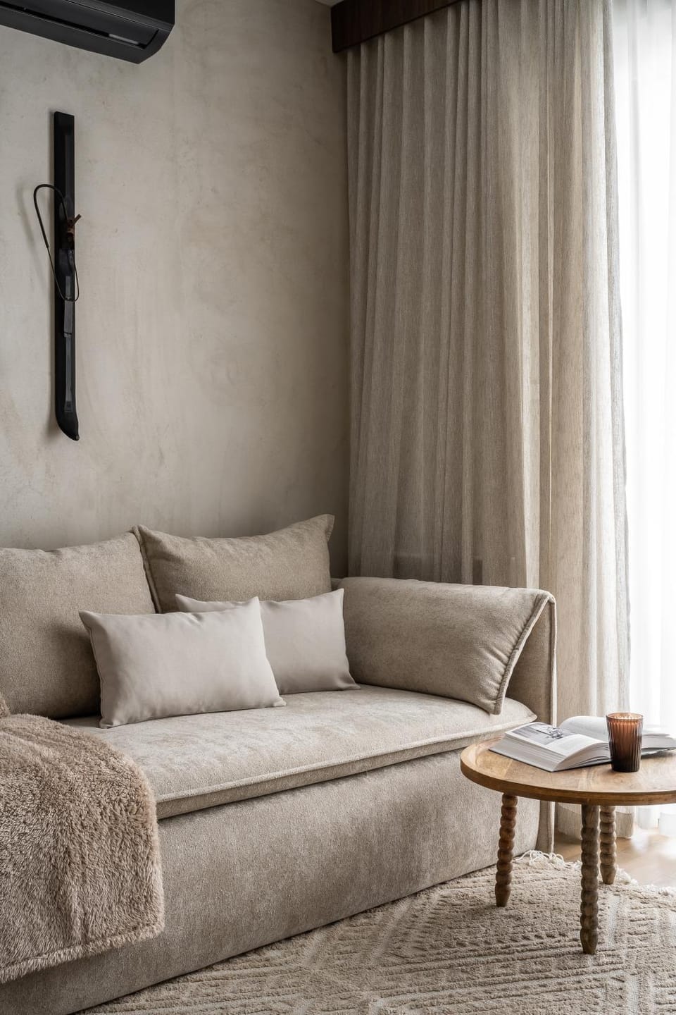 Living room, air conditioner