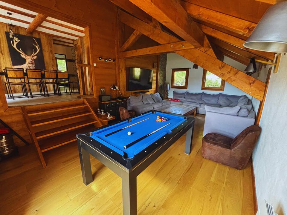 Billiard, Game Room, TV and multimedia, Living room
