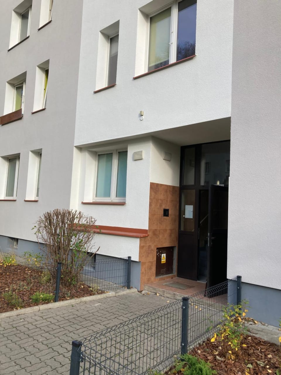 Facade/entrance