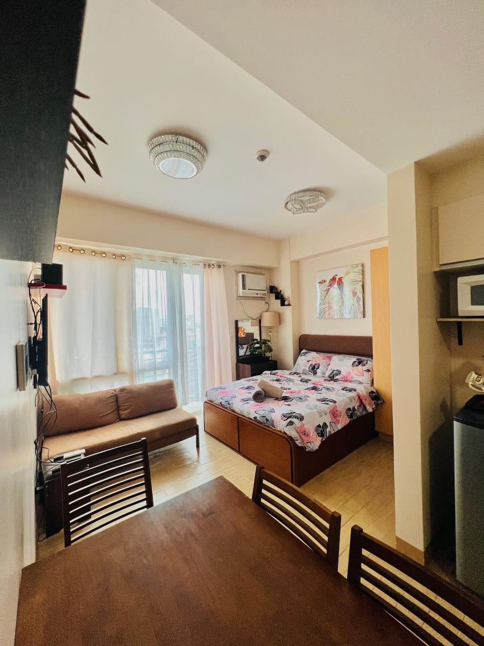 Photo of the whole room