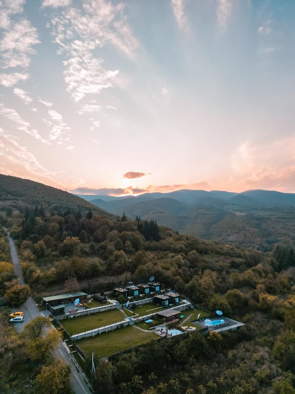 Nearby landmark, Neighbourhood, Natural landscape, Bird's eye view, Mountain view, Sunrise, Sunset