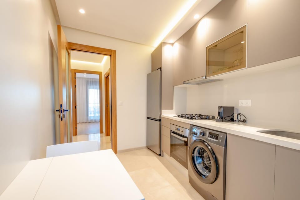 Kitchen or kitchenette, washing machine