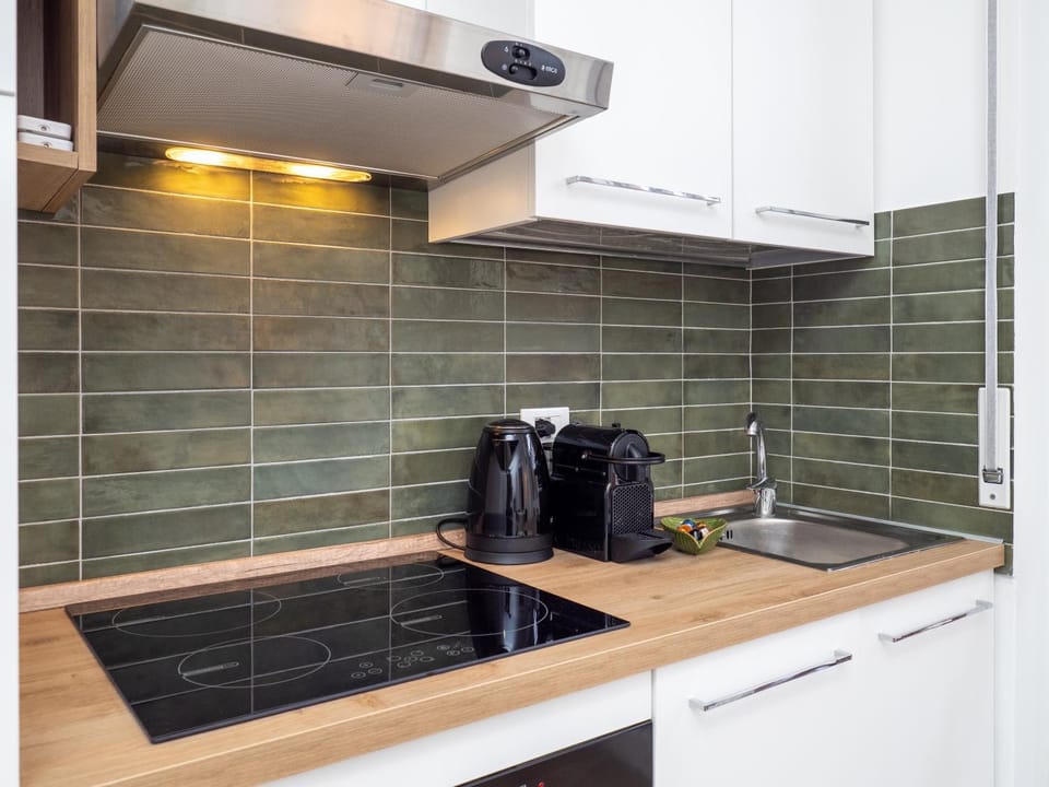 Coffee/tea facilities, Kitchen or kitchenette