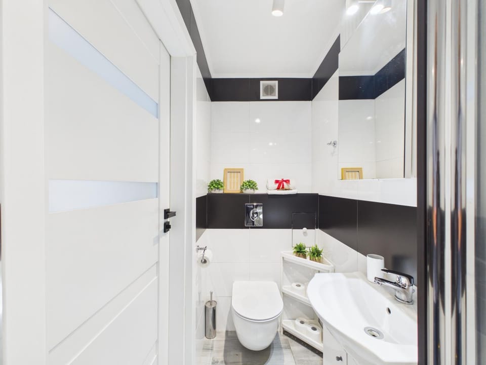 Toilet, Bathroom