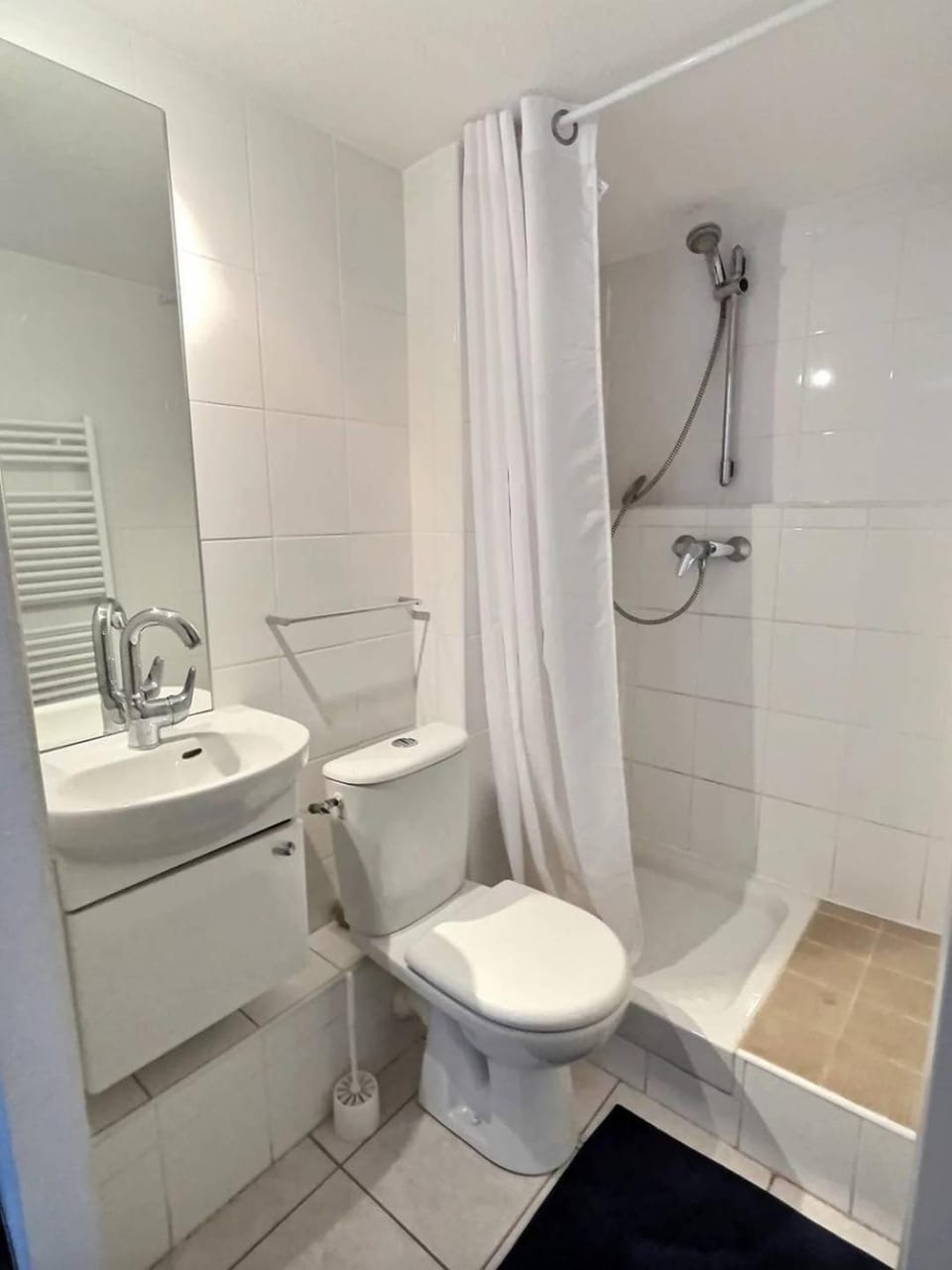Shower, Toilet, Bathroom