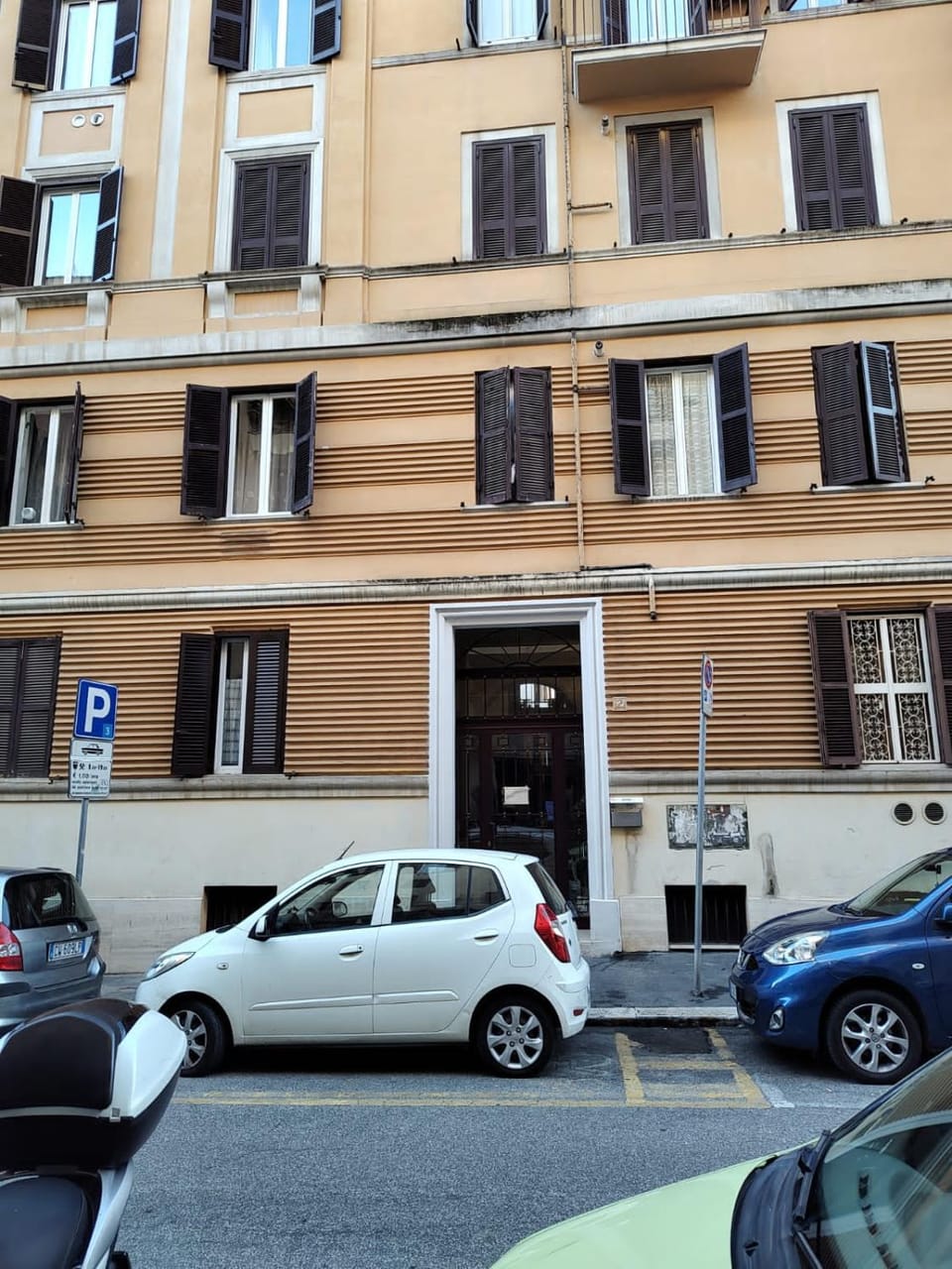 Property building, Location