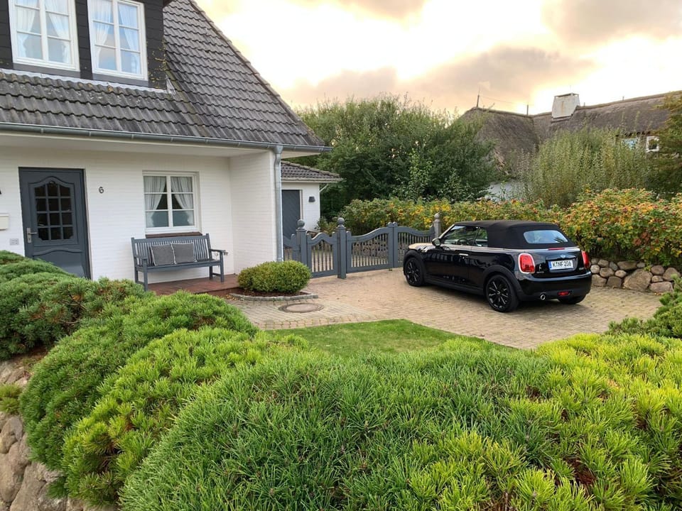 Property building, Parking