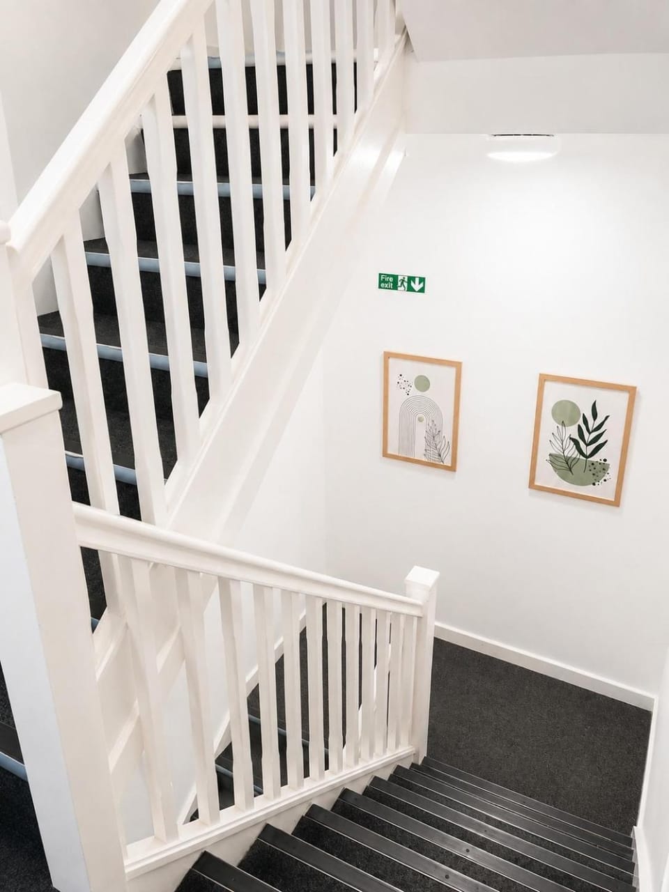 Train Station Spacious Apartments - Free Wifi, Netflix & Paid Parking Opposite Apartment in Leicester
