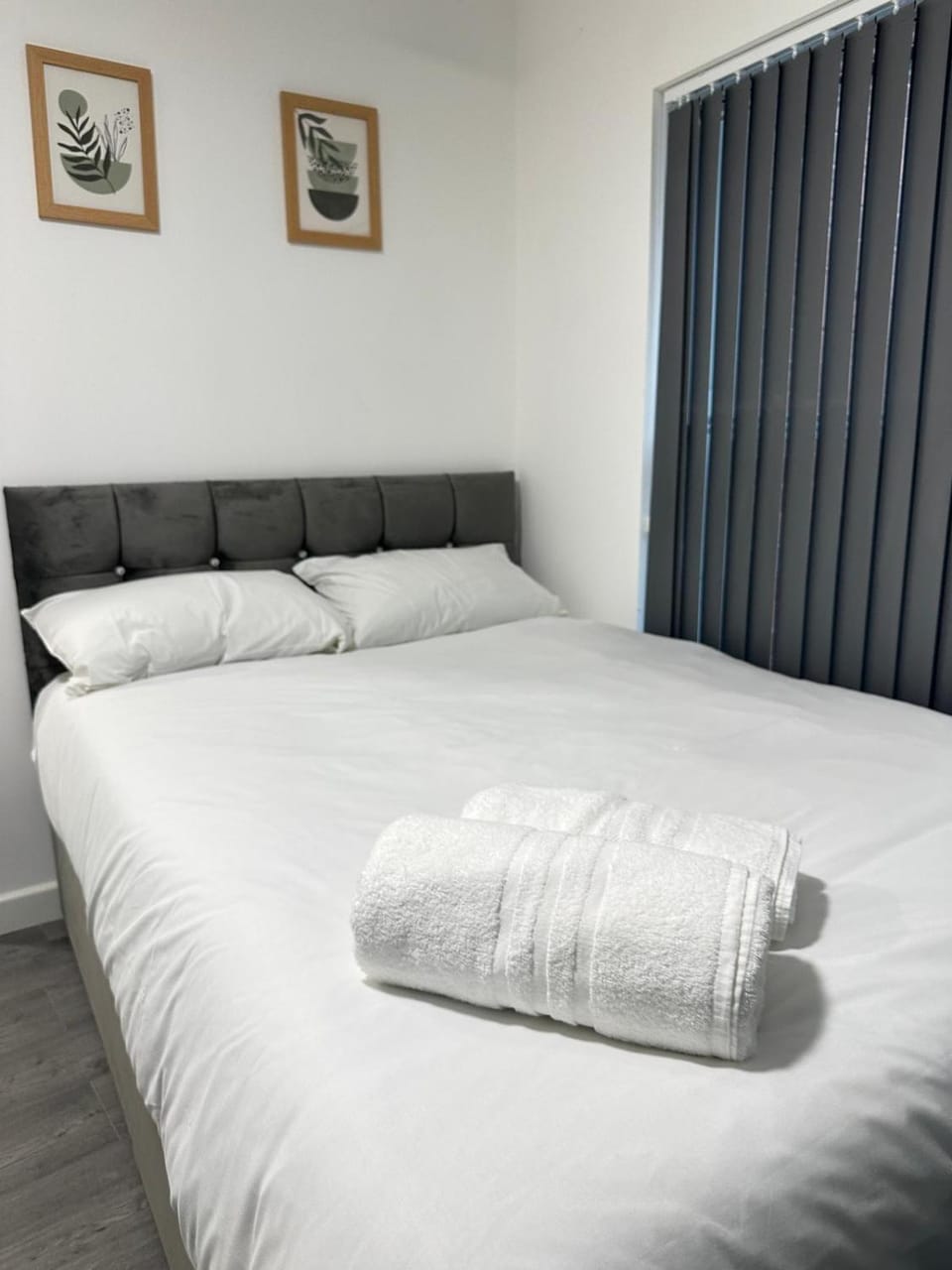 Train Station Spacious Apartments - Free Wifi, Netflix & Paid Parking Opposite Apartment in Leicester