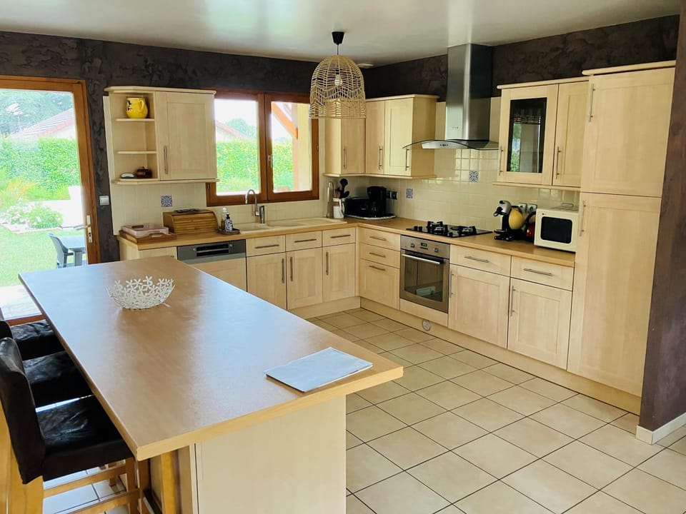 Havre de paix proche CNPE Bugey Villa in Auvergne-Rhône-Alpes