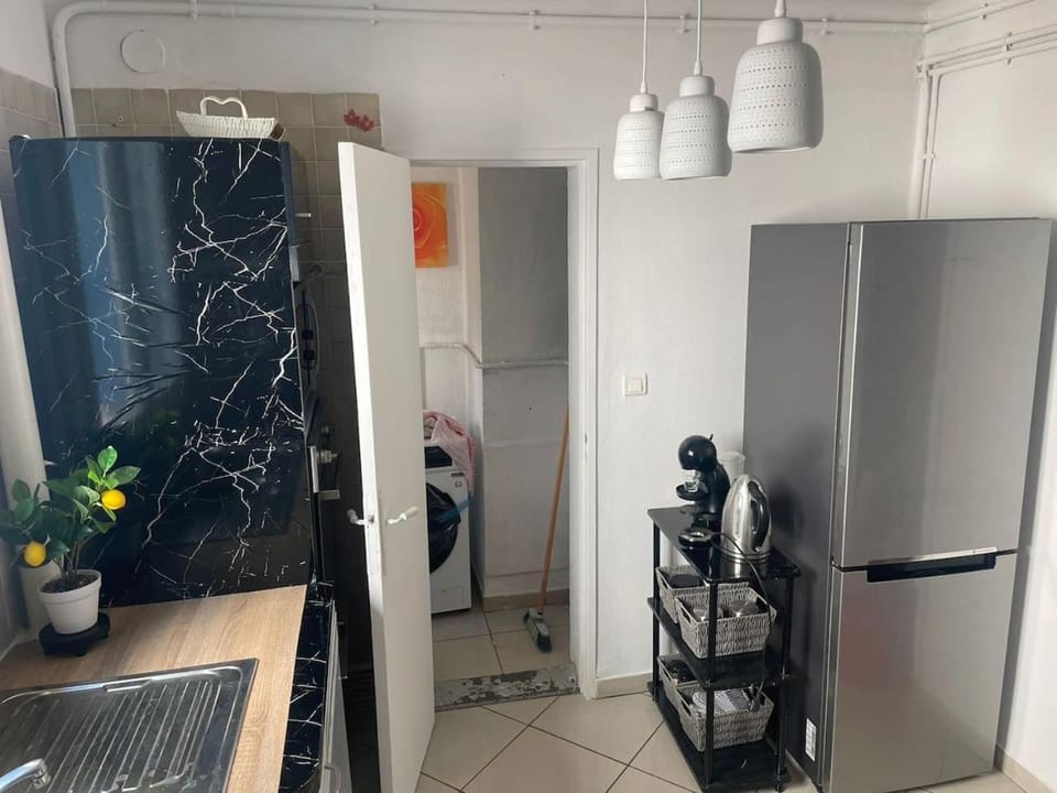 Appartement proche gare TGV Apartment in Nimes