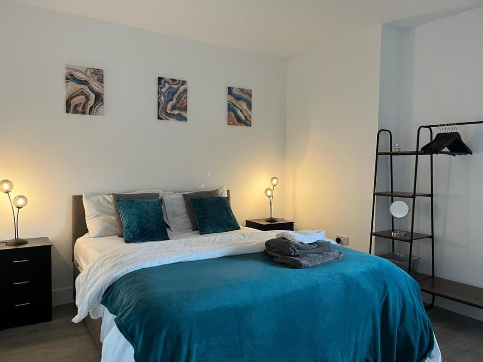 Hemel Apartments- Tranquil Haven Apartment in Hemel Hempstead