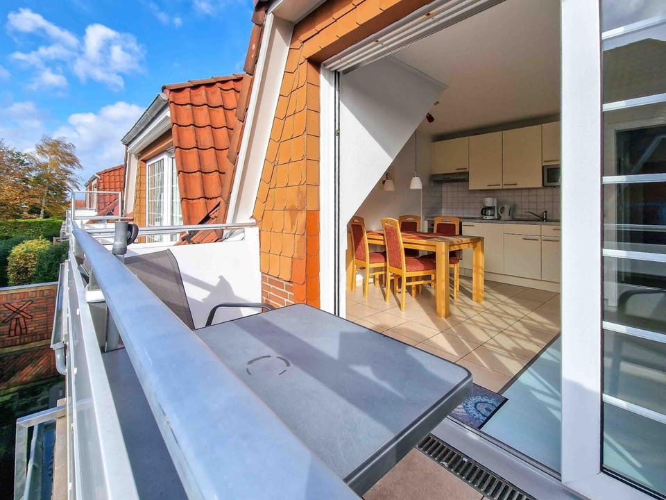 Balcony/Terrace, Kitchen or kitchenette, Dining area