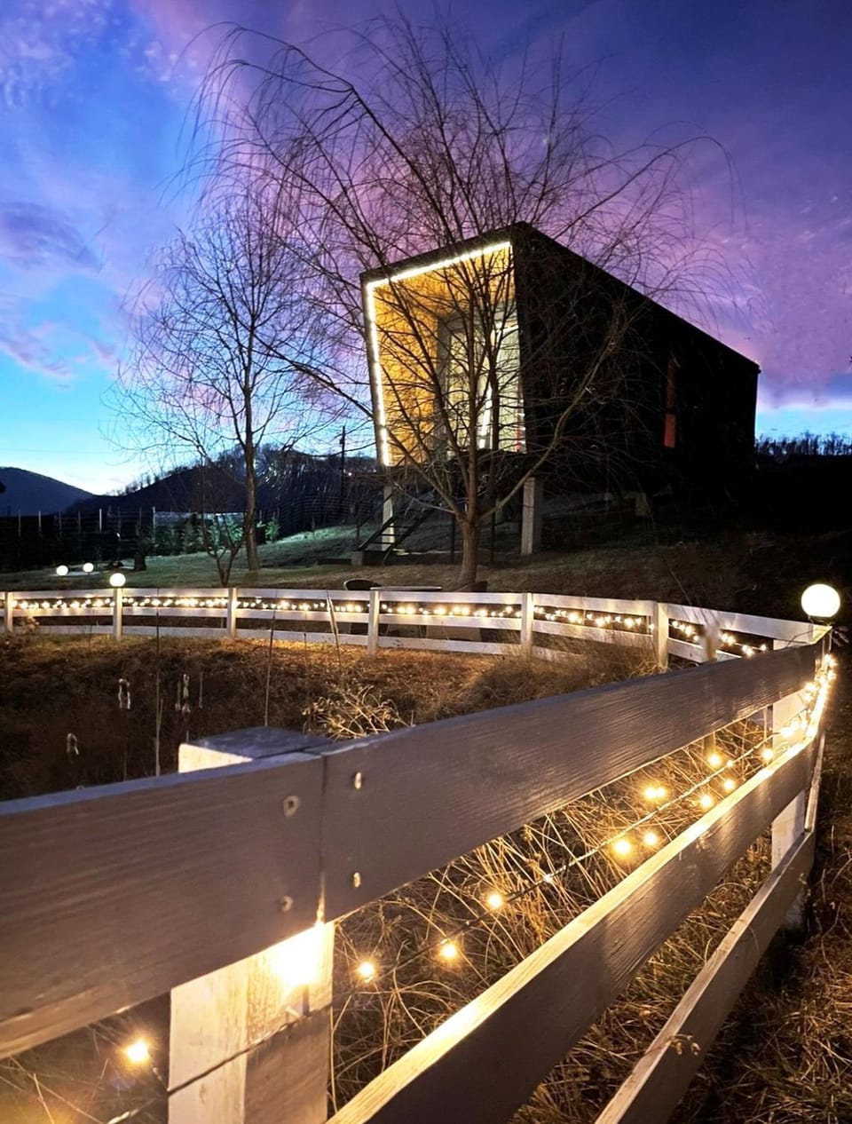 Night, Garden view, Lake view