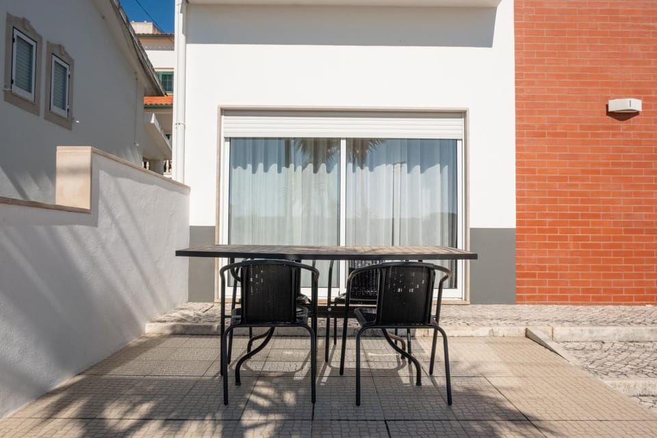 Patio, Dining area