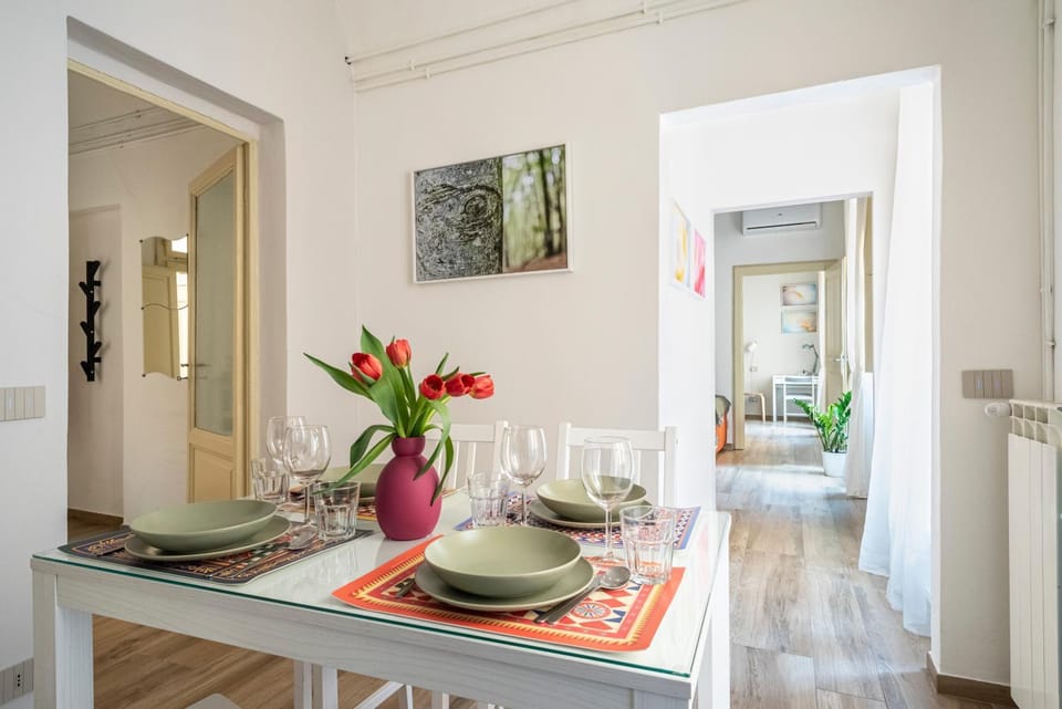 Kitchen or kitchenette, Photo of the whole room, Dining area, kitchen, air conditioner