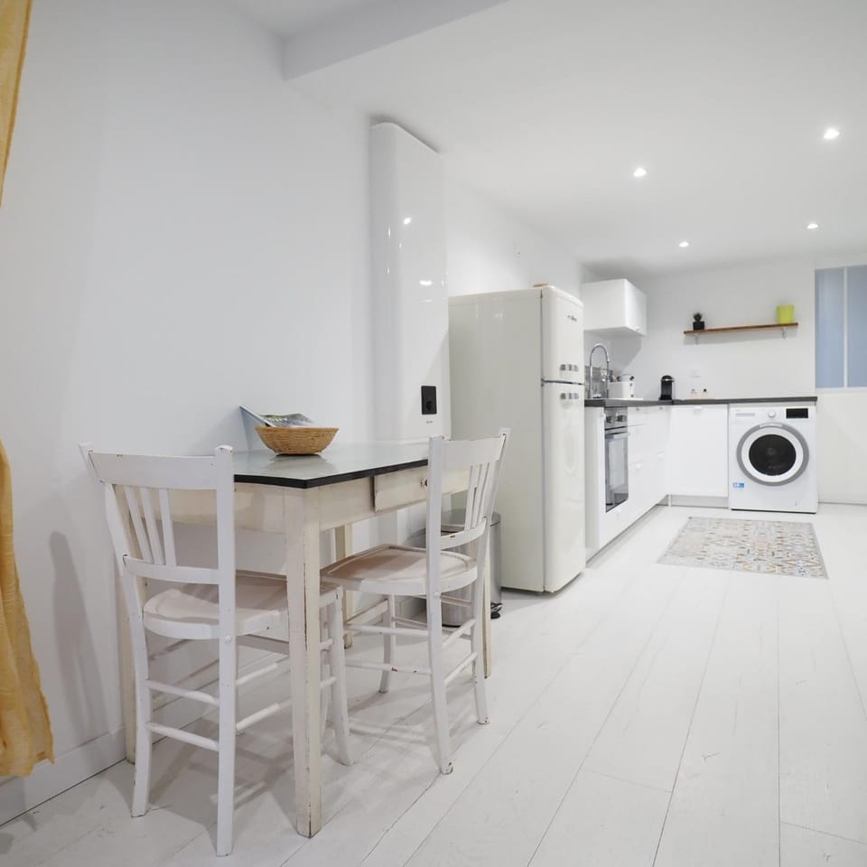 NOUVEAUTE 2026 Appartement Design avec jardin Apartment in Auvergne-Rhône-Alpes