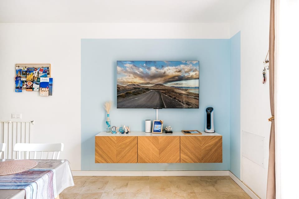 Communal lounge/ TV room, Living room, Lounge or bar, Entertainment