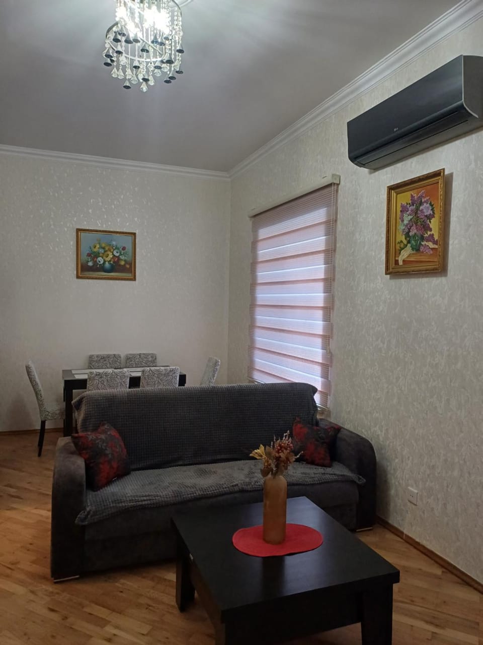 TV and multimedia, Living room, Seating area, air conditioner