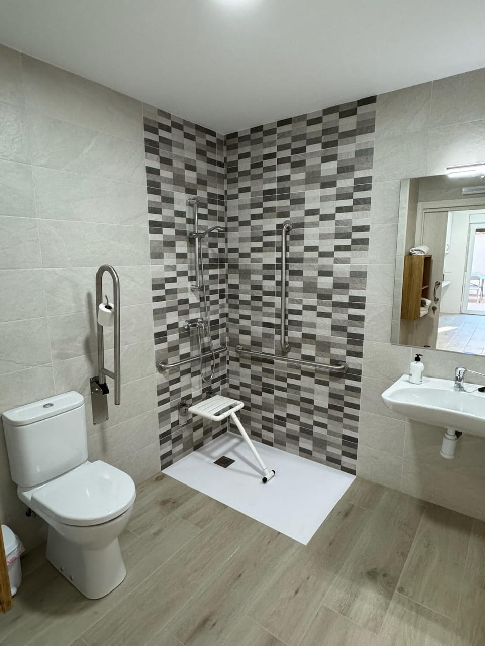 Shower, Toilet, Bathroom