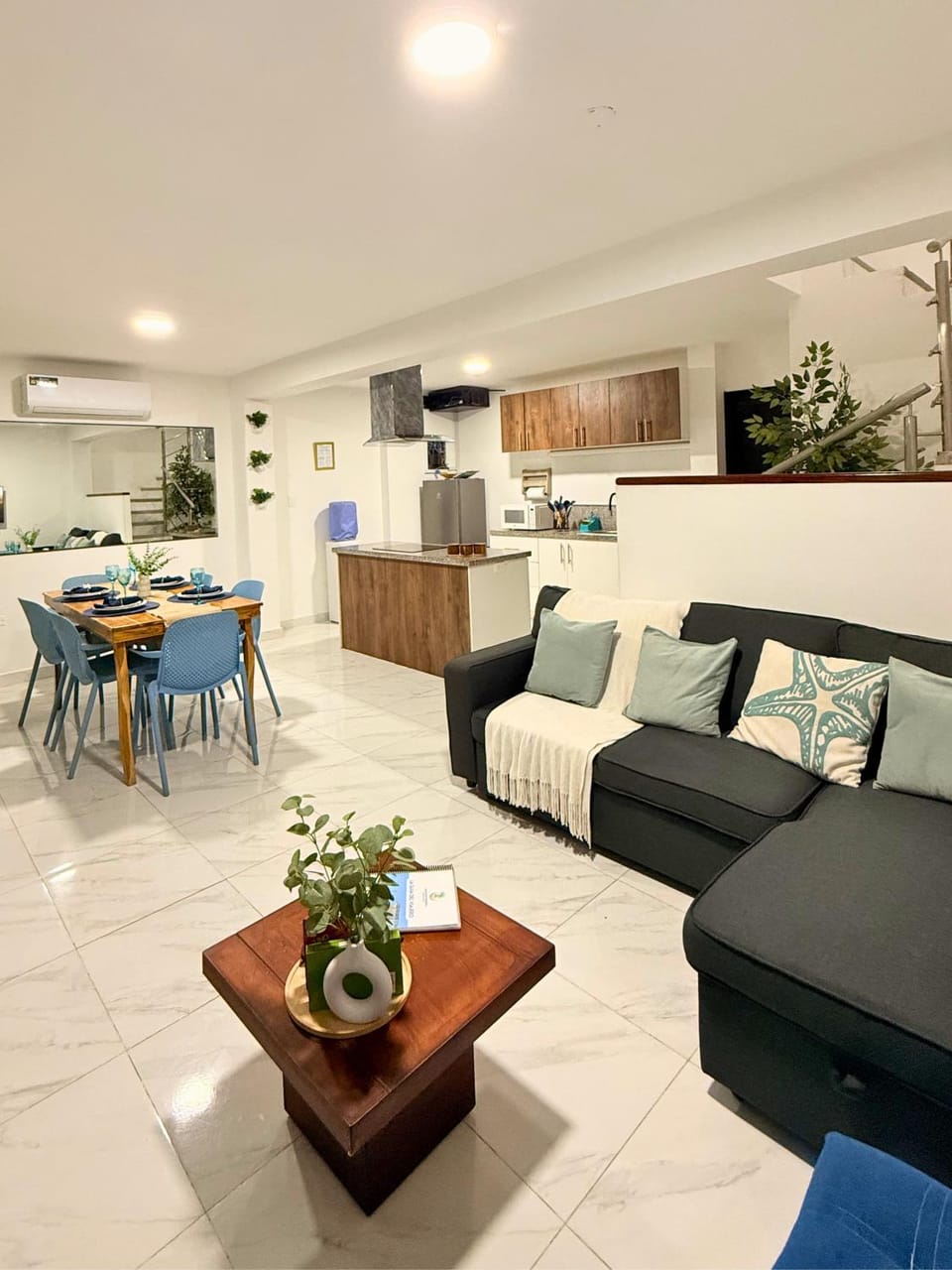 TV and multimedia, Kitchen or kitchenette, Living room, Seating area, Dining area, pet friendly