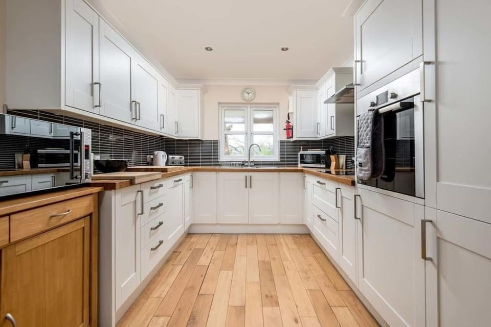 Kitchen or kitchenette, dishwasher, minibar, pet friendly, stove