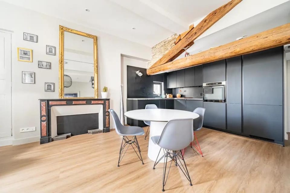 Superbe Appartement Intramuros Apartment in Avignon