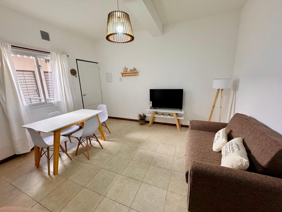 Communal lounge/ TV room, Living room, Dining area