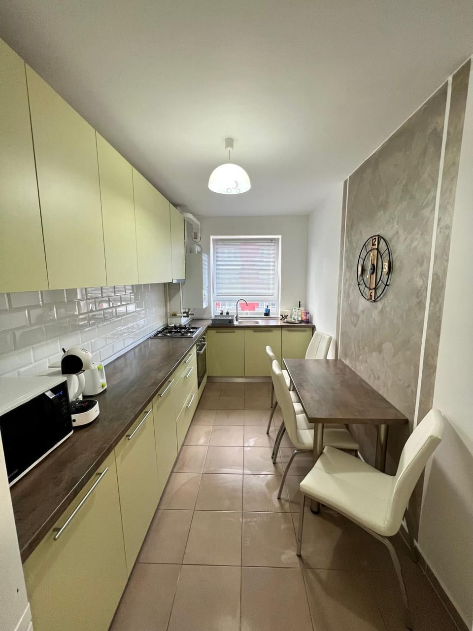 Kitchen or kitchenette, Dining area, minibar, pet friendly, stove