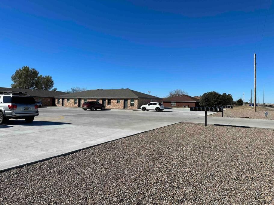 Brand New! Charming and Cozy Apartment in Clovis