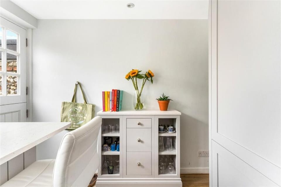 Cottage, Central Saffron Walden, Garden, Little Braybrooke House in Uttlesford