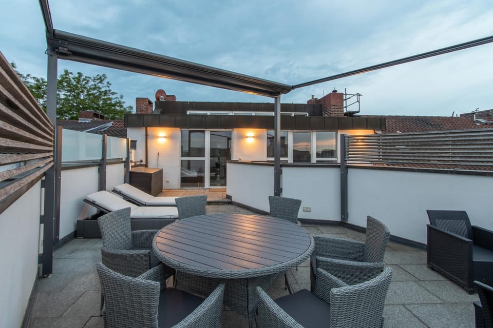 Day, View (from property/room), Balcony/Terrace, Seating area, Dining area, Sunset, sunbed, sunbed