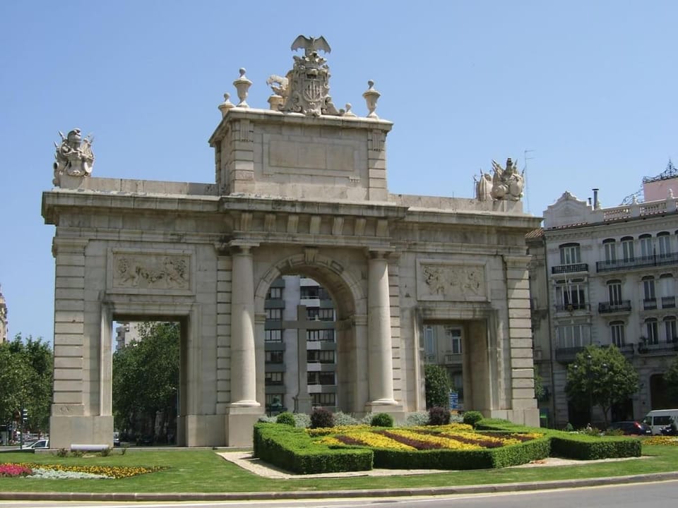 Nearby landmark, Landmark view