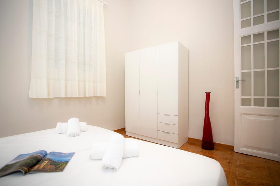 SingularStays SEU VII Apartment in Valencia