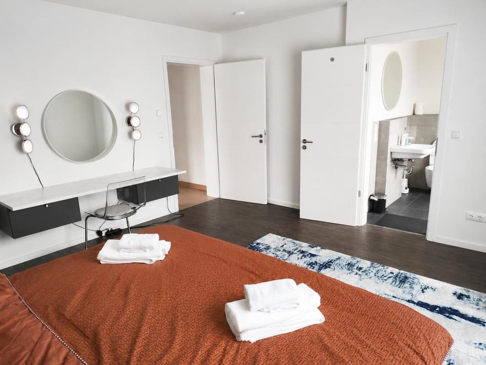 Bed, Photo of the whole room, Bedroom, towels, wardrobe