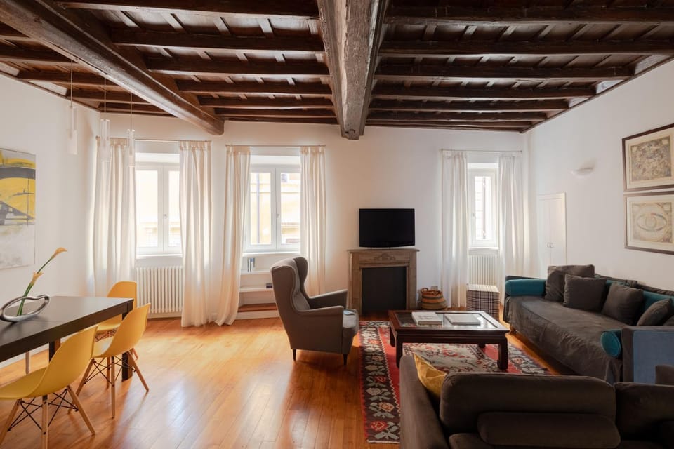 Elegante rifugio in centro storico Roma tra Piazza del Popolo e Piazza di Spagna Apartment in Rome
